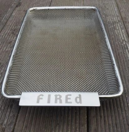 FIREd Mesh Tray 27x18x3x3 4 FIREd Mesh Tray 27x18x3x3 - Image 4