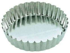 Cake Pan Fluted 20cm